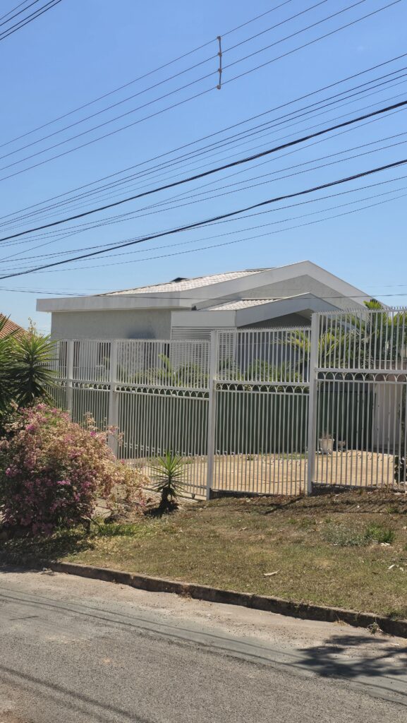 Retrofit de Telhados: Acabamento em Beirais e Laterais com Forros em Steel Frame